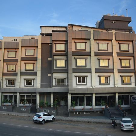 Hotel R Empire Revtree à Davanagere Extérieur photo