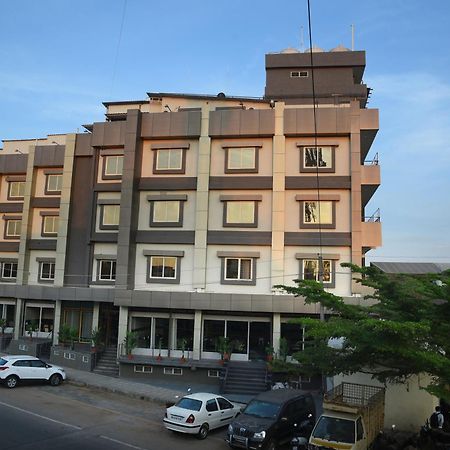 Hotel R Empire Revtree à Davanagere Extérieur photo