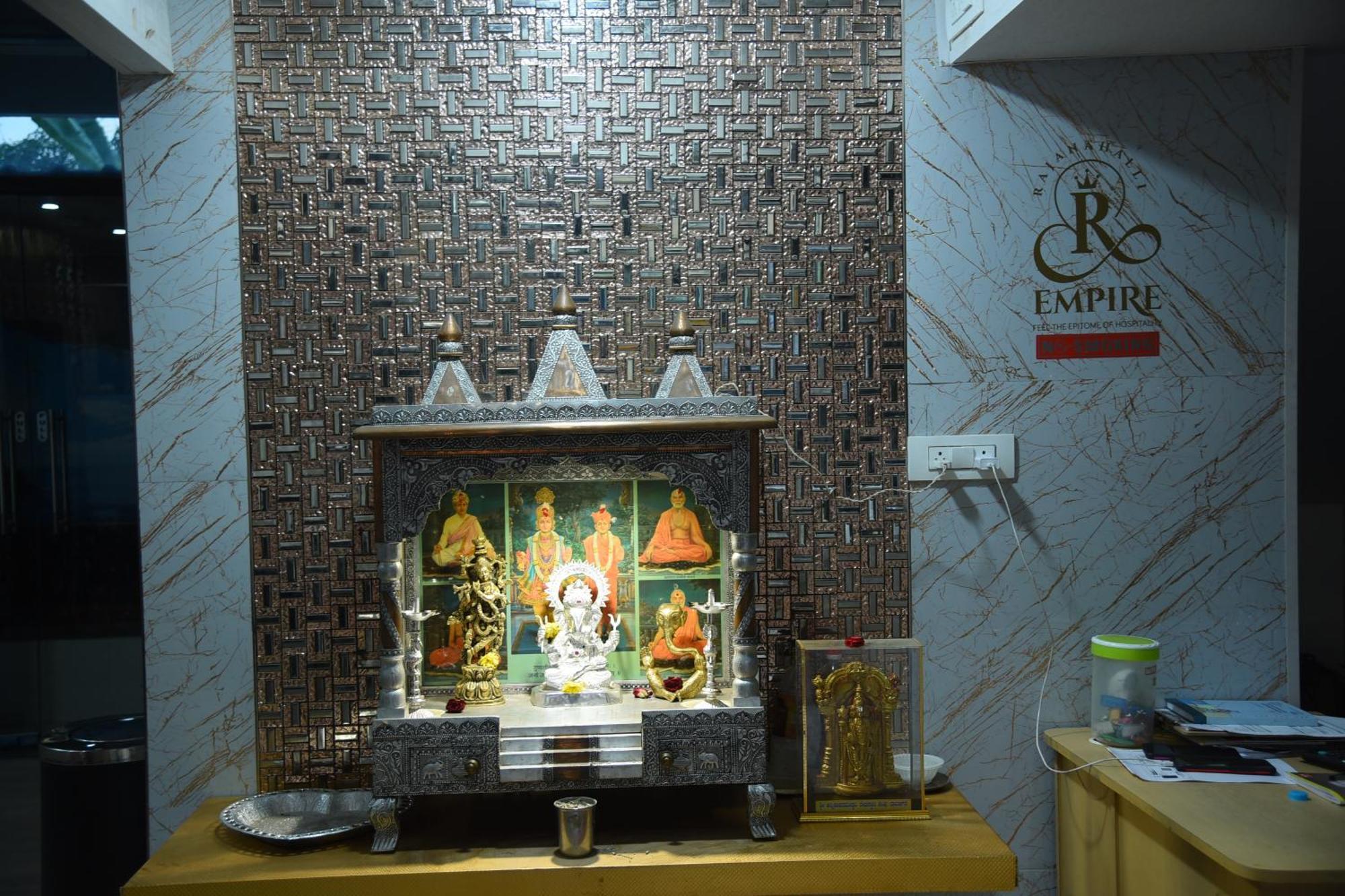Hotel R Empire Revtree à Davanagere Extérieur photo