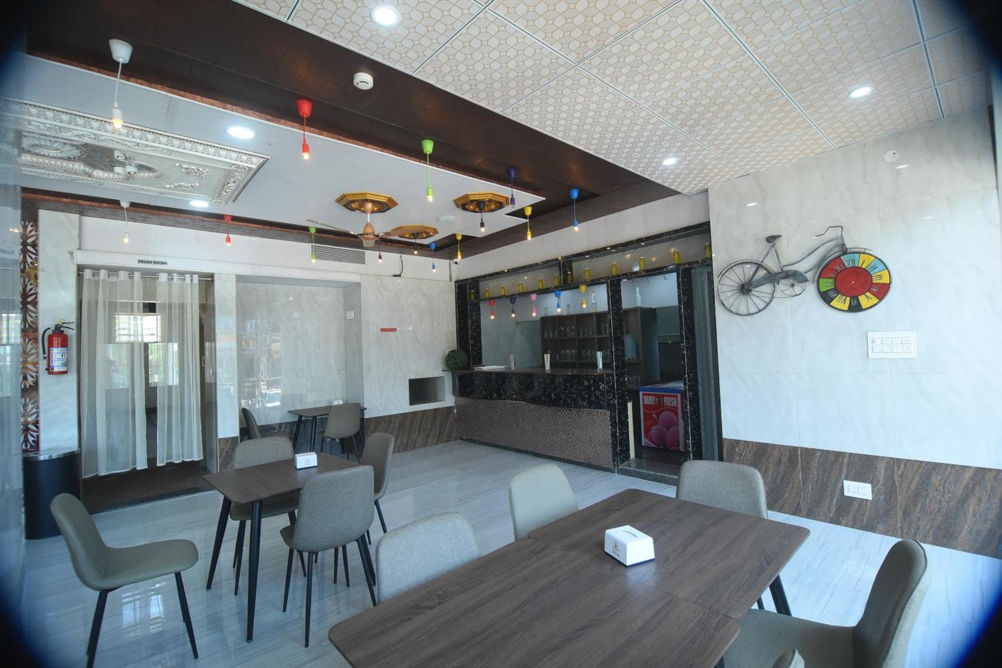 Hotel R Empire Revtree à Davanagere Extérieur photo